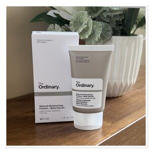 THE ORDINARY Natural Moisturizing Factors + Beta Glucan